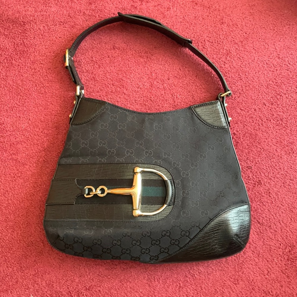 Gucci horse bit purse. Great condition.
